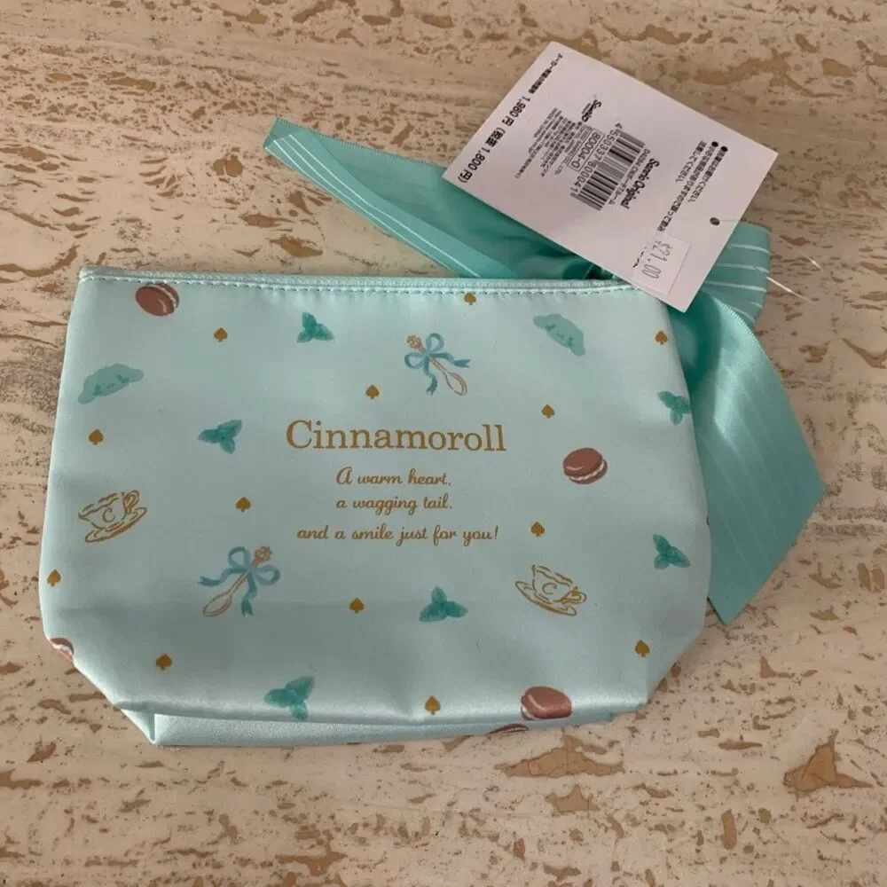 Sanrio cinnamaroll zip